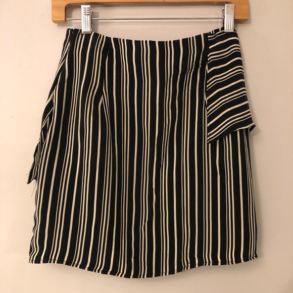 Zara Basic Striped Miniskirt - Picture 3 of 5